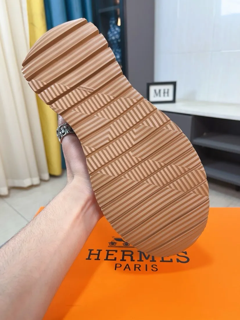 Men's shoes 💰440🌸🌸[HERMES] Hermès sneakers, the upper is made of calfskin and mesh, imported materials, full of texture, the lightweight sole is decorated with contrasting patterns, creating a versatile fashion style. Size: 38-44